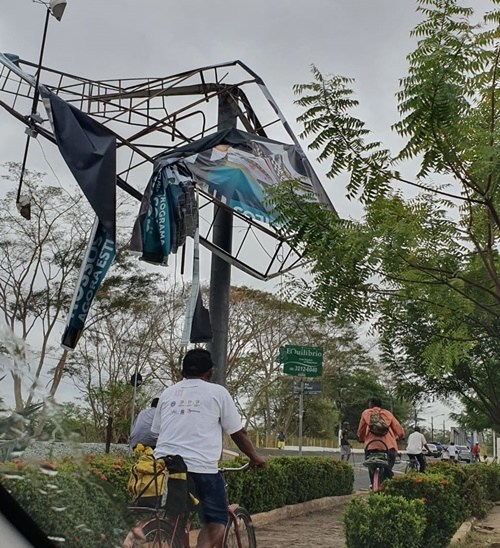 Outdoor ficou destruído